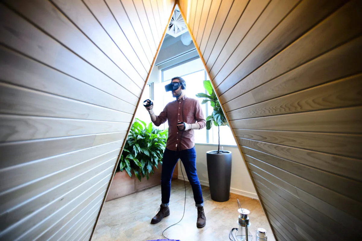 Daniel Beauchamp, head of Shopify’s virtual reality team, at the company’s offices in Ottawa on March 27, 2018. Shopify owns fewer than 10 patents but is Canada’s largest tech success story. (Sean Kilpatrick/The Canadian Press)
