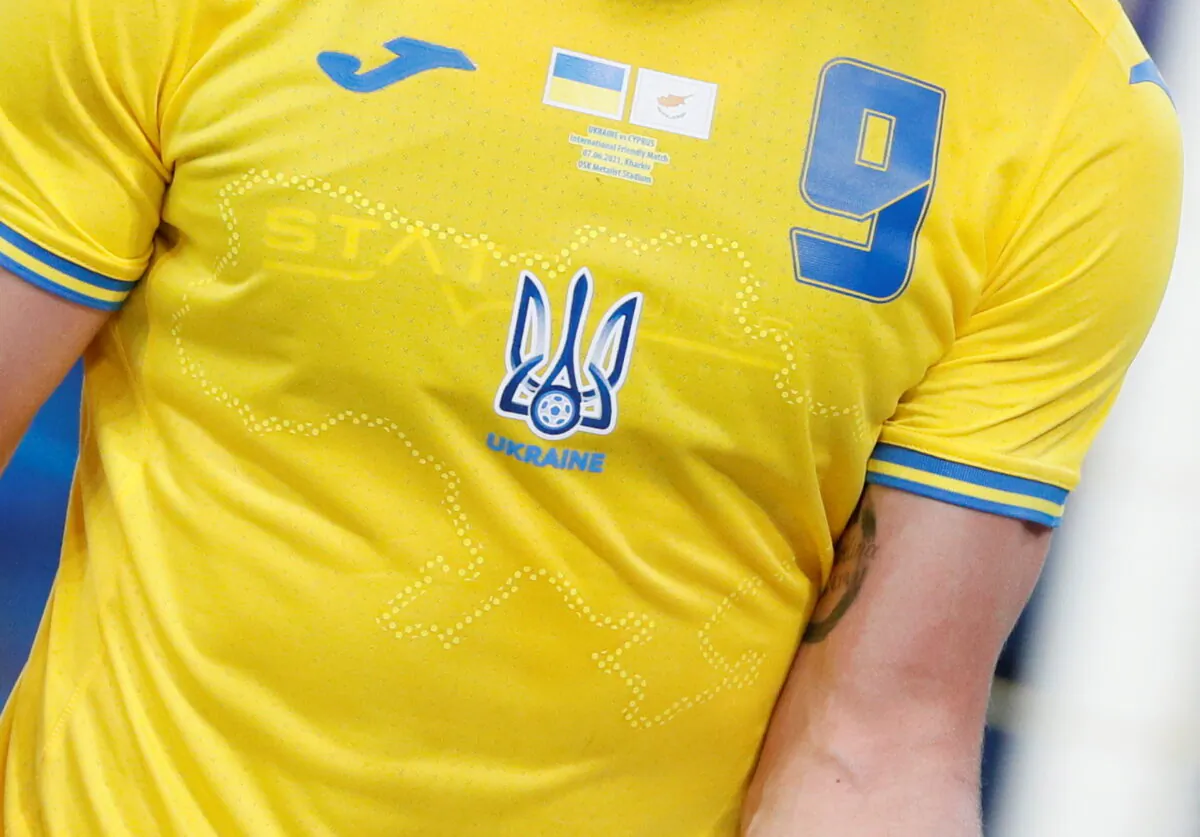 Ukraine's Roman Yaremchuk wears the newly unveiled national team jersey emblazoned with a map of Ukraine that includes Crimea during an international friendly match against Cyprus in Kharkiv, Ukraine, on June 7, 2021. (Gleb Garanich/Reuters)