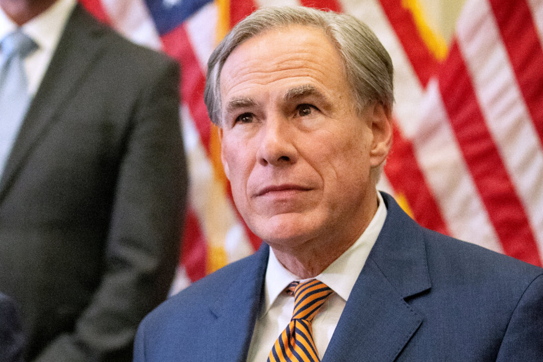 Texas Supreme Court Temporarily Blocks Local Mask Mandates