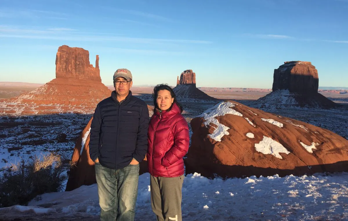 Zhou Deyong and You Ling in Monument Valley in  Navajo County, Ariz., in January 2020. (Courtesy of Zhou You)
