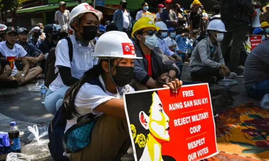 Australia Issues Further Sanctions on Businesses, Banks Linked to Burma Junta