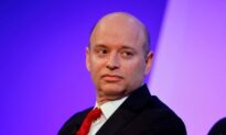 Britain Urges EU to ‘Expedite’ Financial Services Talks