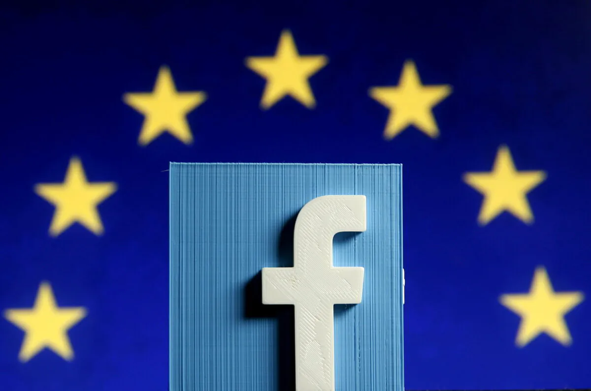Facebook logo in 3D in front of the EU flag, on May 15, 2015.  (Dado Ruvic/Reuters)