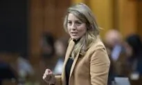 Liberals Table Bill to Protect French in Sweeping Update to Official Languages Act