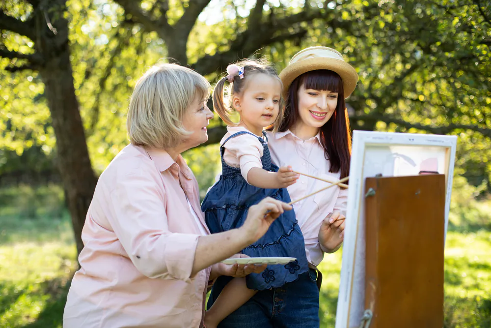 Surprisingly, for many homeschoolers, little time is actually spent at home. (Desizned/Shutterstock)
