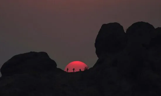 Heat Wave Grips Western US