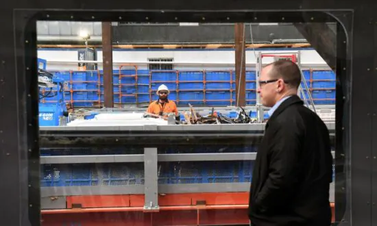 Despite Worker Shortages, Businesses Aren’t Offering Wage Increases