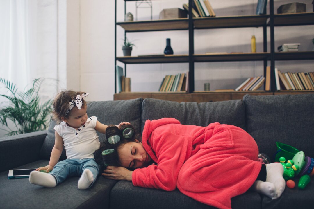 People
suffering
long-haul
COVID
may need
additional
support in
the form
of lifestyle
changes to
help them
recover. (Estrada Anton/Shutterstock)