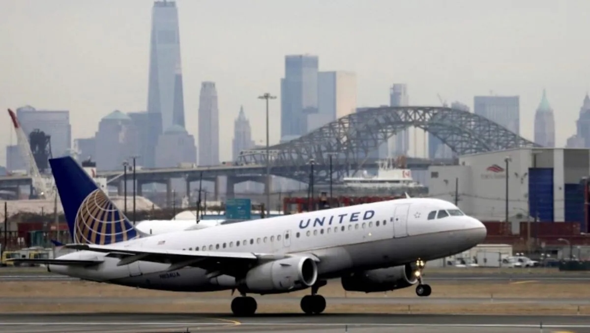 A United Airlines passenger jet takes off at Newark Liberty International Airport, N.J., on Dec. 6, 2019. (Chris Helgren/Reuters)