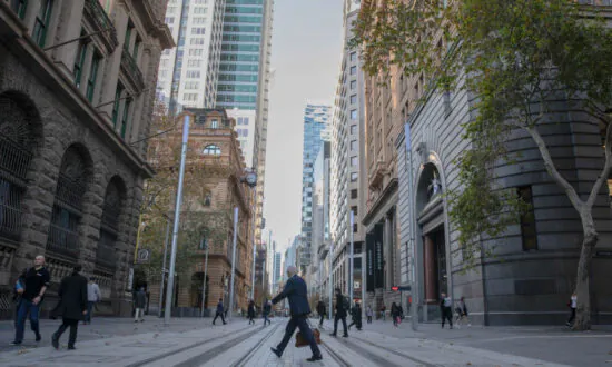 Australians Should Not Expect Pay Rises Next Year: Study