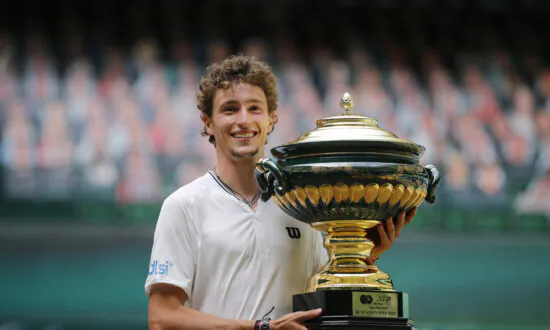 Humbert Stuns Rublev to Claim Halle Title