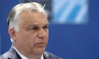 Orban’s Challengers Pledge to Halt Chinese University, Railway Project