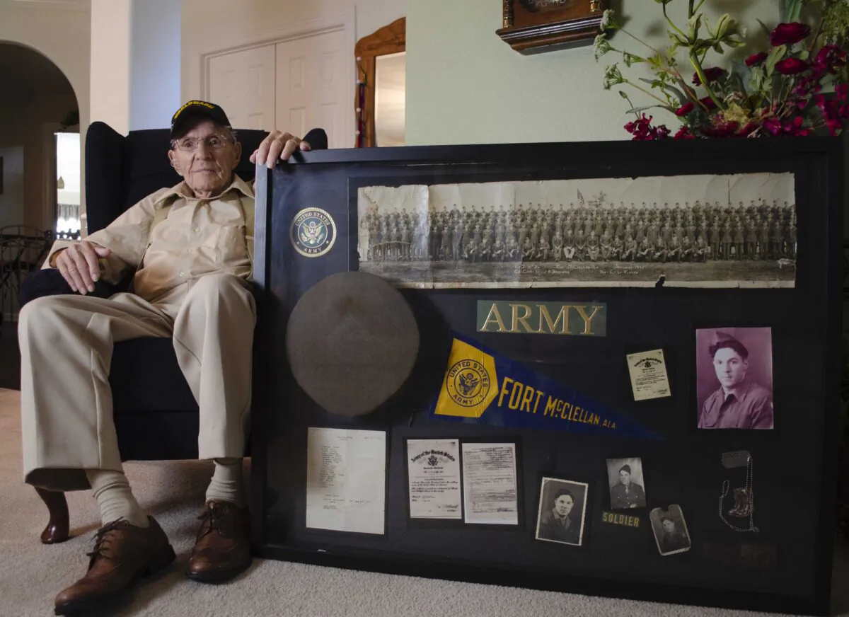World War II veteran Wayne Perry in Willis, Texas. (Courtesy of Dustin Bass)