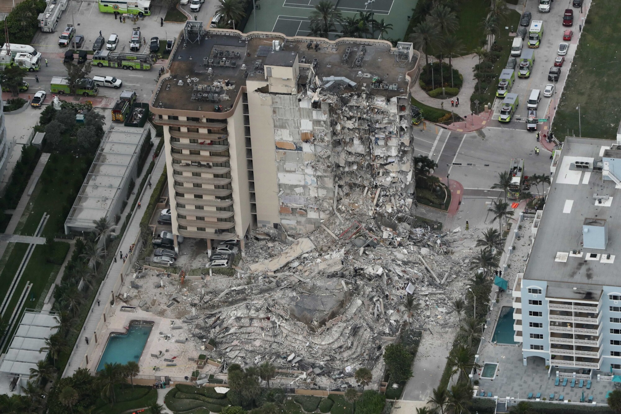 LIVE: Florida Officials Give Update on Condo Collapse | EpochTV