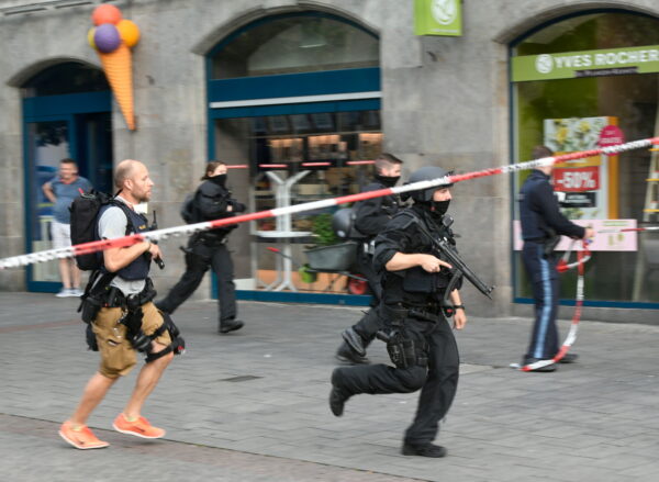 German Police running