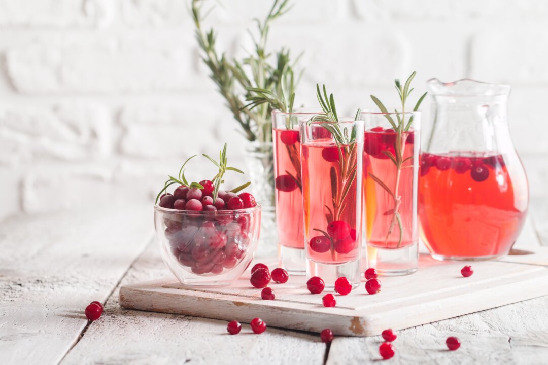 While antibiotics are typically prescribed to treat urinary tract infections, there are effective home remedies that can treat and prevent UTIs—naturally. (Goskova Tatiana/Shutterstock)  