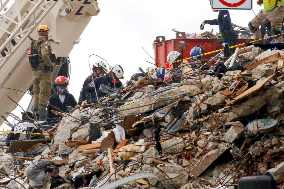 Death Toll in Florida Building Collapse Rises to 12 With 149 Missing ...