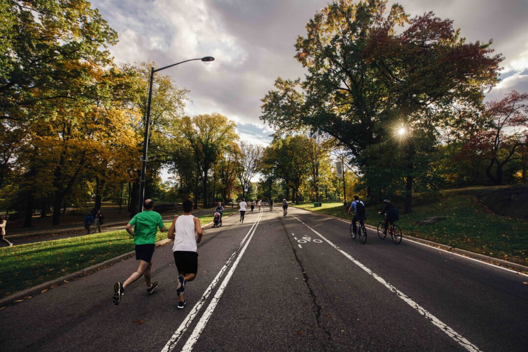 Studies show that you can actually grow new brain cells if you can get your heart rate up for
a minimum of 15 to 30 minutes per day. (Chanan Greenblatt/Unsplash)