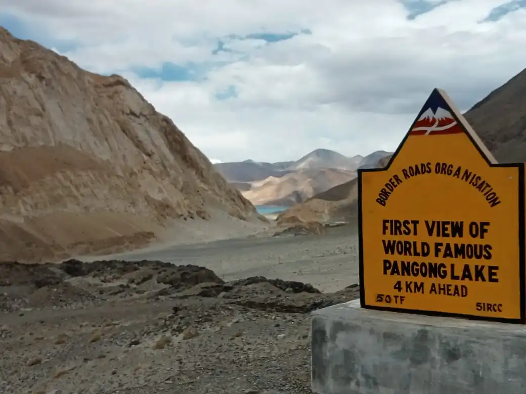 The first view of the Pangong Tso, the point from where the strategic lake starts in India and goes 134 kilometers, more than half of which is in China where it ends. The lake has been a site of heavy military buildup on both sides. This picture was taken on June 22, 2021, a few miles away from the first tourist camp point. (Venus Upadhayaya/Epoch Times)
