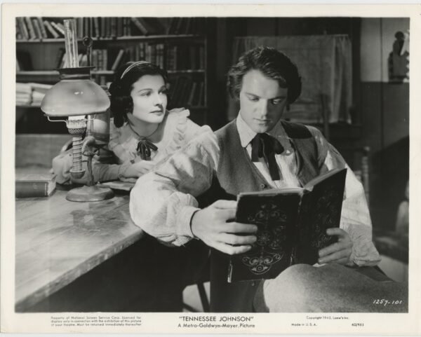 Ruth Hussey and Van Heflen in Tennessee Johnson