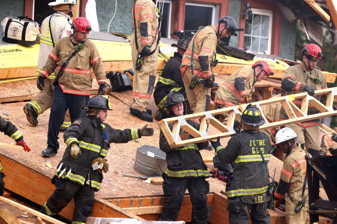 5 Injured After Building Under Construction Collapses in DC | The Epoch ...