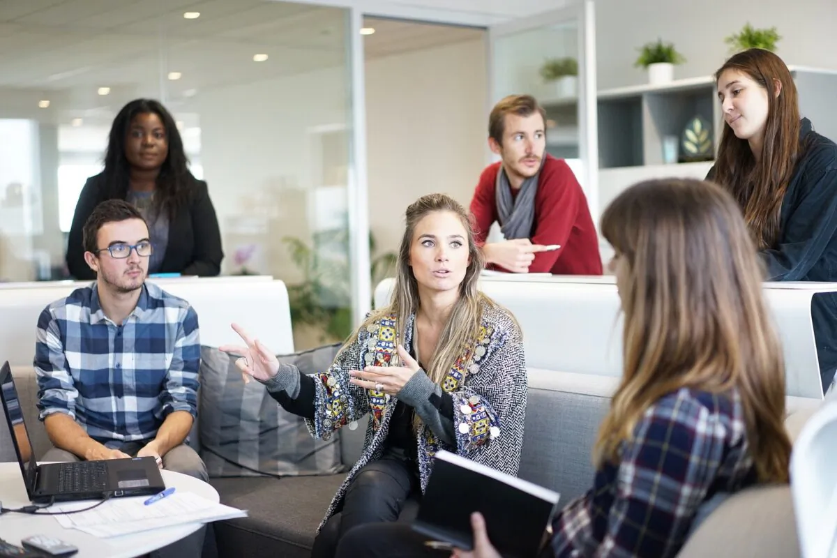 Stock photo of a business meeting. (Pixabay.com)
