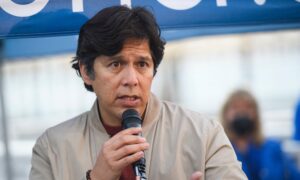Embattled LA City Councilman Kevin de Leon Does Not Plan to Resign