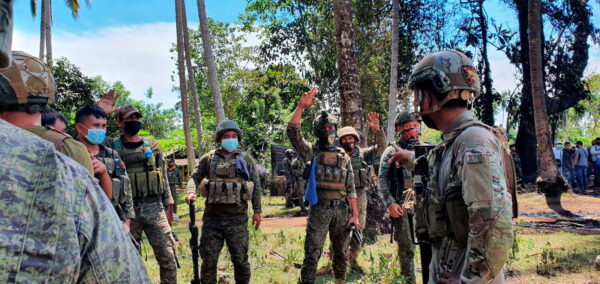 philippines-troops-plane-crashed