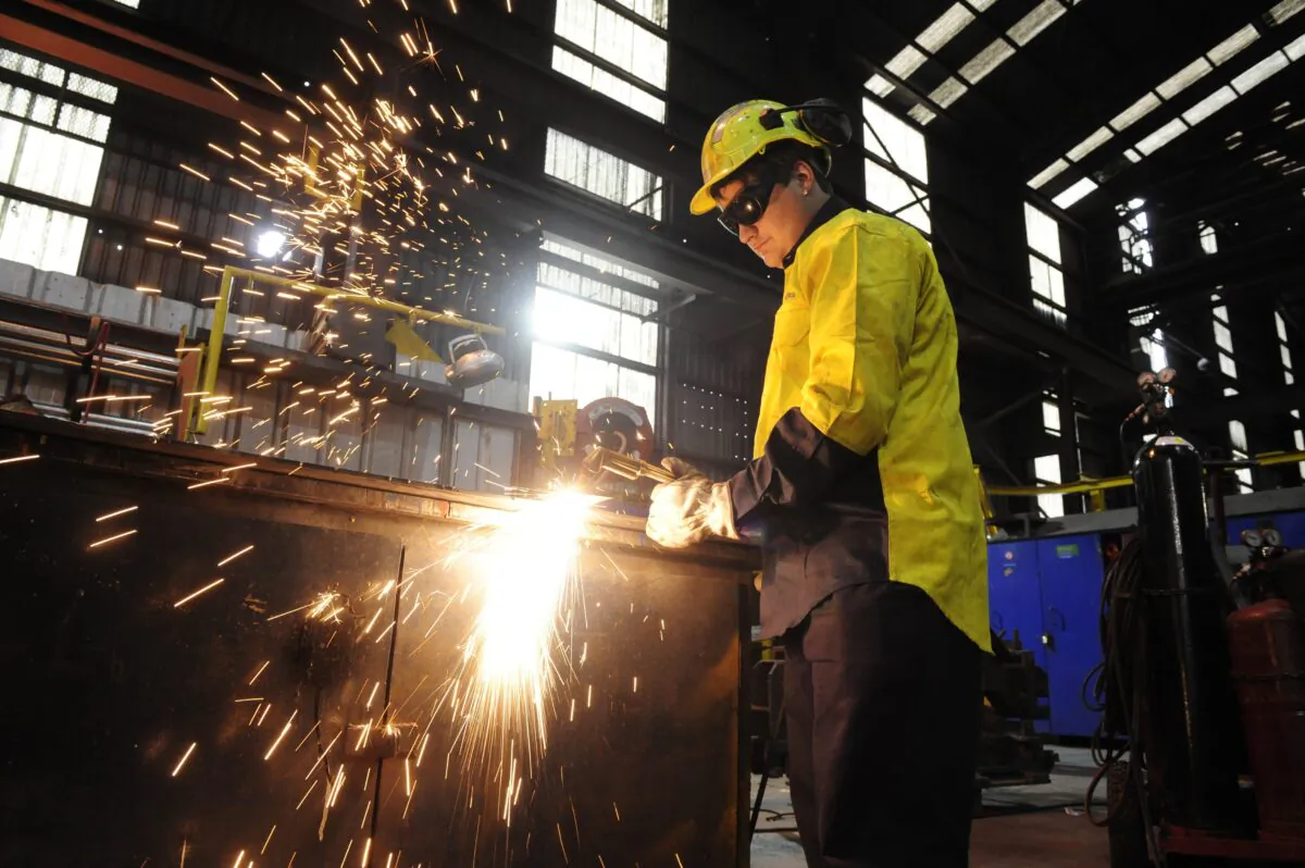 Trainee steelworker at One Steel in Melbourne, Australia on April 30, 2013. (AAP Image/Julian Smith)