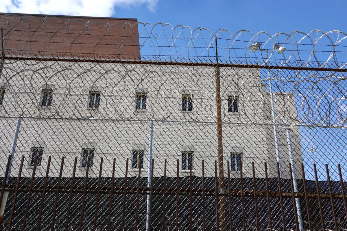 A fence surrounds the Cook County jail complex in Chicago, Ill., on April 9, 2020. (Scott Olson/Getty Images)
