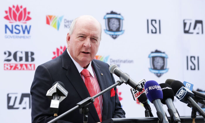 Alan Jones speaks to the media during a Wallabies & Barbarians media opportunity at Sydney Cricket Ground, Australia on Oct. 13, 2017. (Matt King/Getty Images)