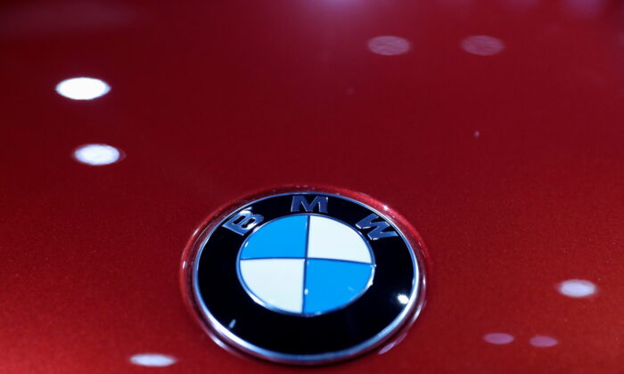 The BMW logo will be seen at the LA Auto Show in Los Angeles, CA on November 20, 2019.  (LucyNicholson / Reuters)