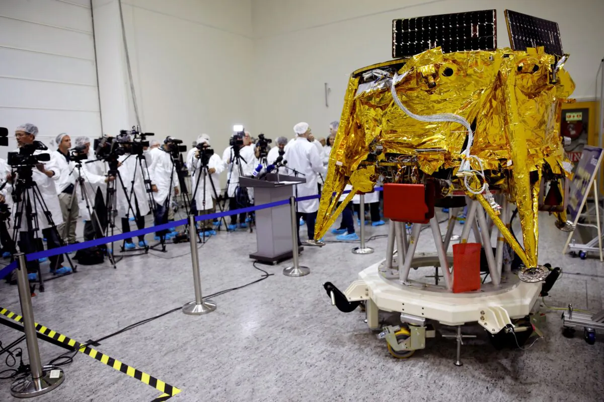 An unmanned spacecraft is seen during a presentation to the media by members of Israeli non-profit group SpaceIL and representatives from Israel Aerospace Industries (IAI), at the clean room of IAI's space division in Yehud, Israel, on Dec. 17, 2018. (Amir Cohen/Reuters)
