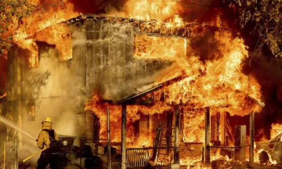 Dixie Fire Expands While Sugar Fire Nears 100,000 Acres