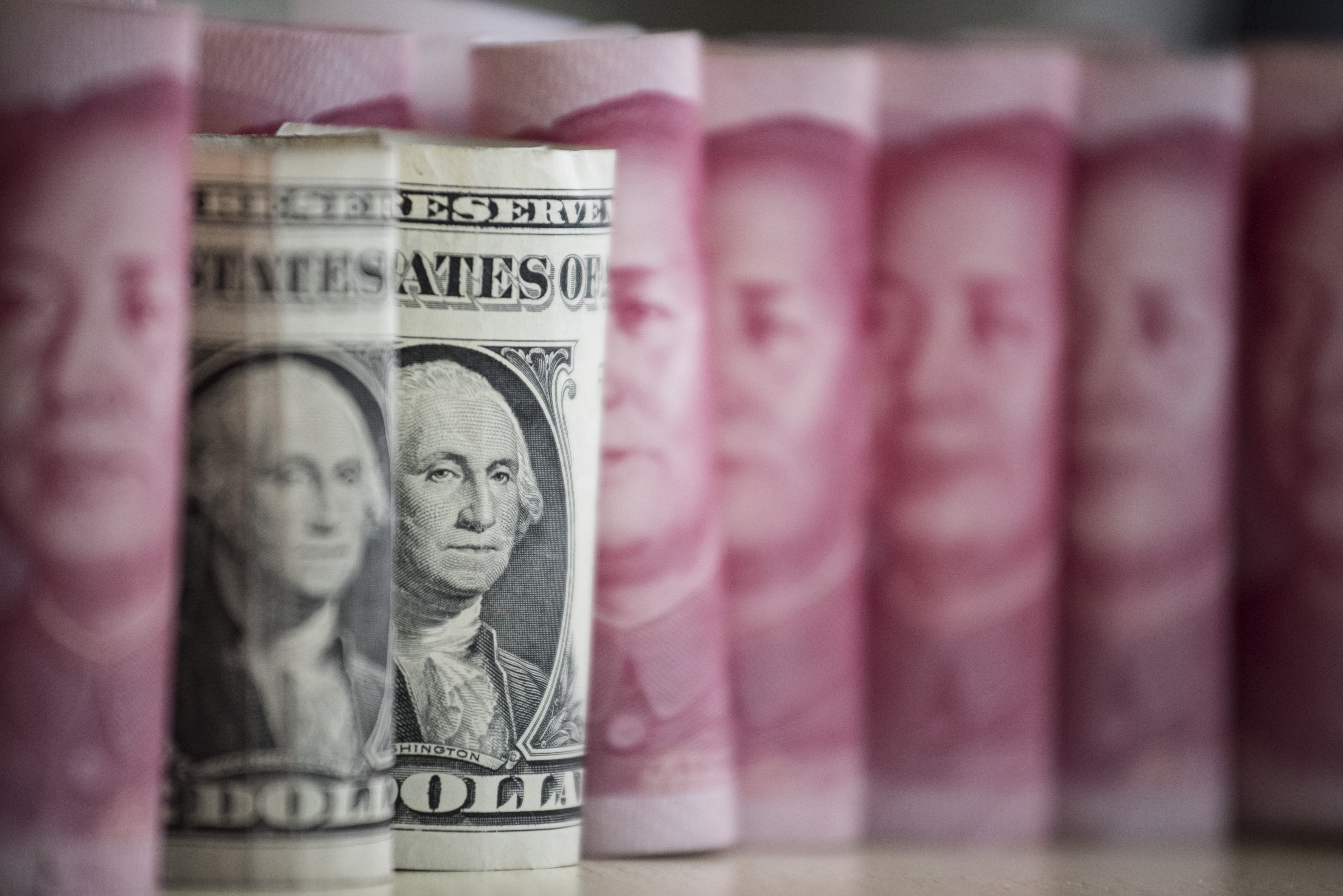 Russia Reducing Dollar Dependence by Relying on Chinese Yuan - Vimarsana News