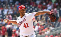 Father of MLB Pitchers Saves Woman With Heimlich Maneuver at Game