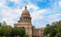 Texas Lawmakers OK Arrest Warrants for AWOL Democrats