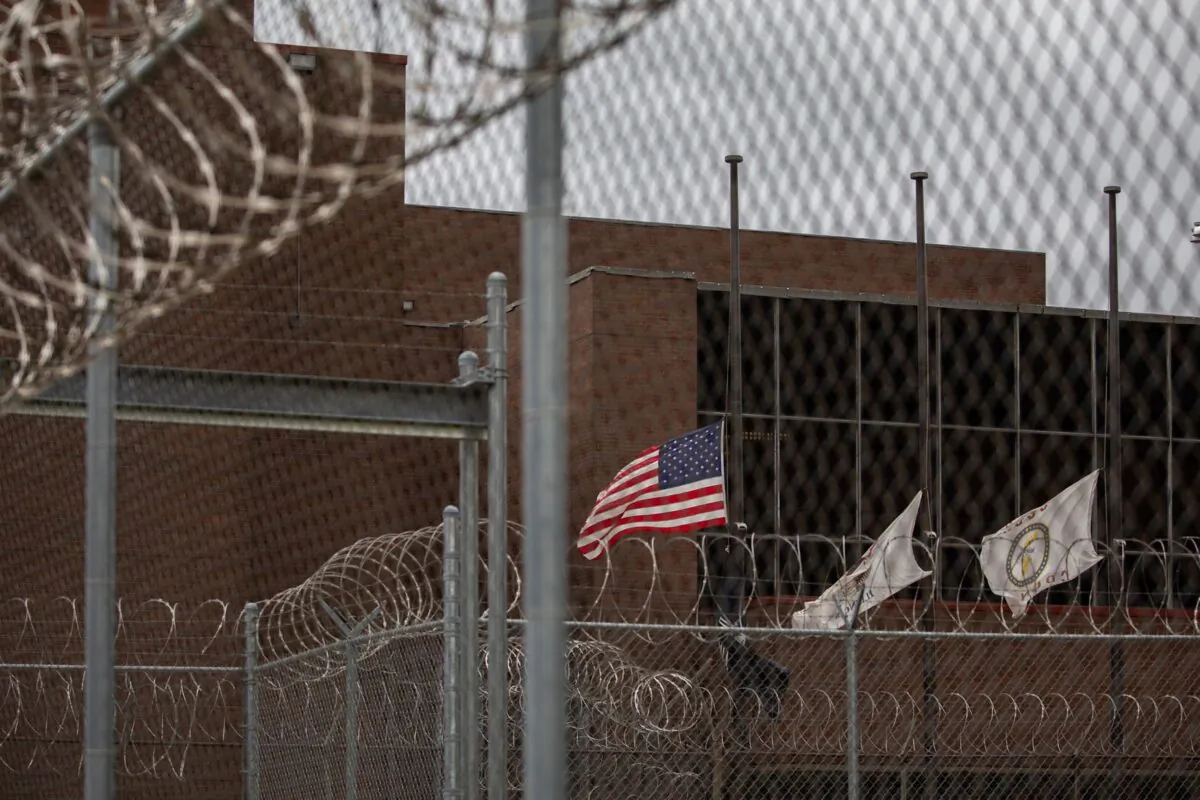 The Cook County Jail in Chicago on April 30, 2020. (Zbigniew Bzdak/Chicago Tribune/TNS)