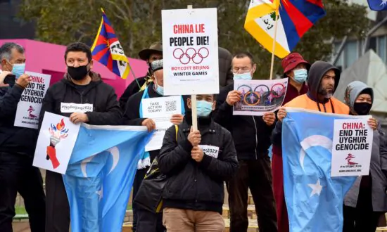 Let’s Expose the Cruelty and Absurdity of the Chinese Communist Party