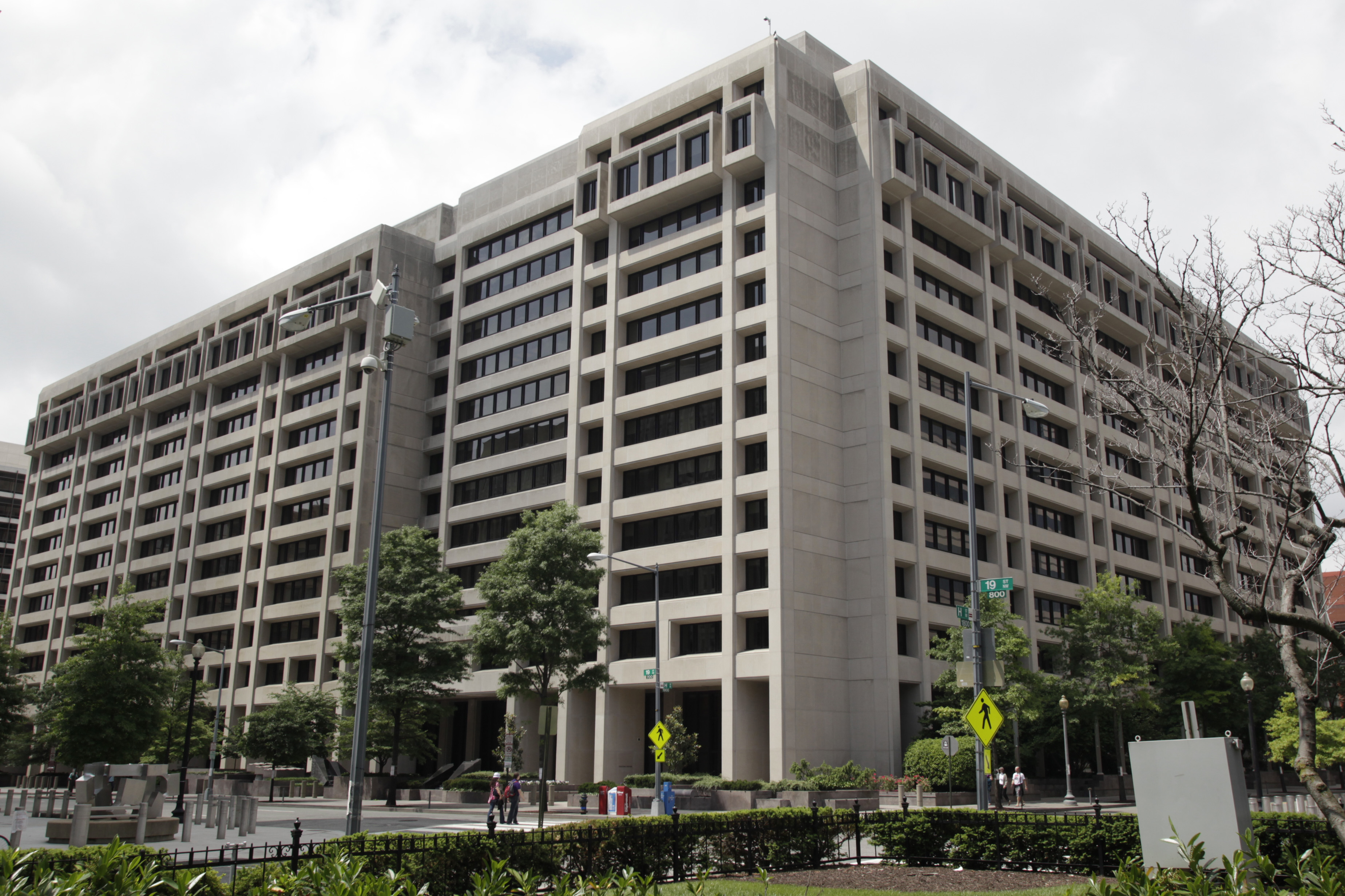 Мвф и всемирный банк. МВФ Вашингтон. МВФ здание. Международный валютный фонд. Международный валютный фонд (МВФ).