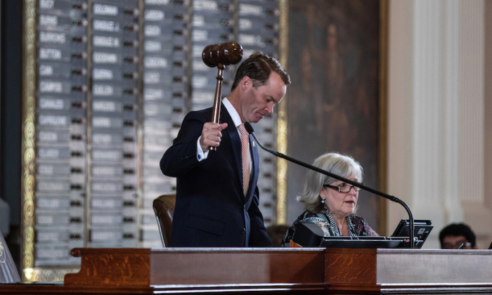 Texas Speaker of the House Dade Phelan (R) gavels in the 87th Legislature's special session in the House chamber at the State Capitol in Austin, Texas, on July 8, 2021. (Tamir Kalifa/Getty Images)