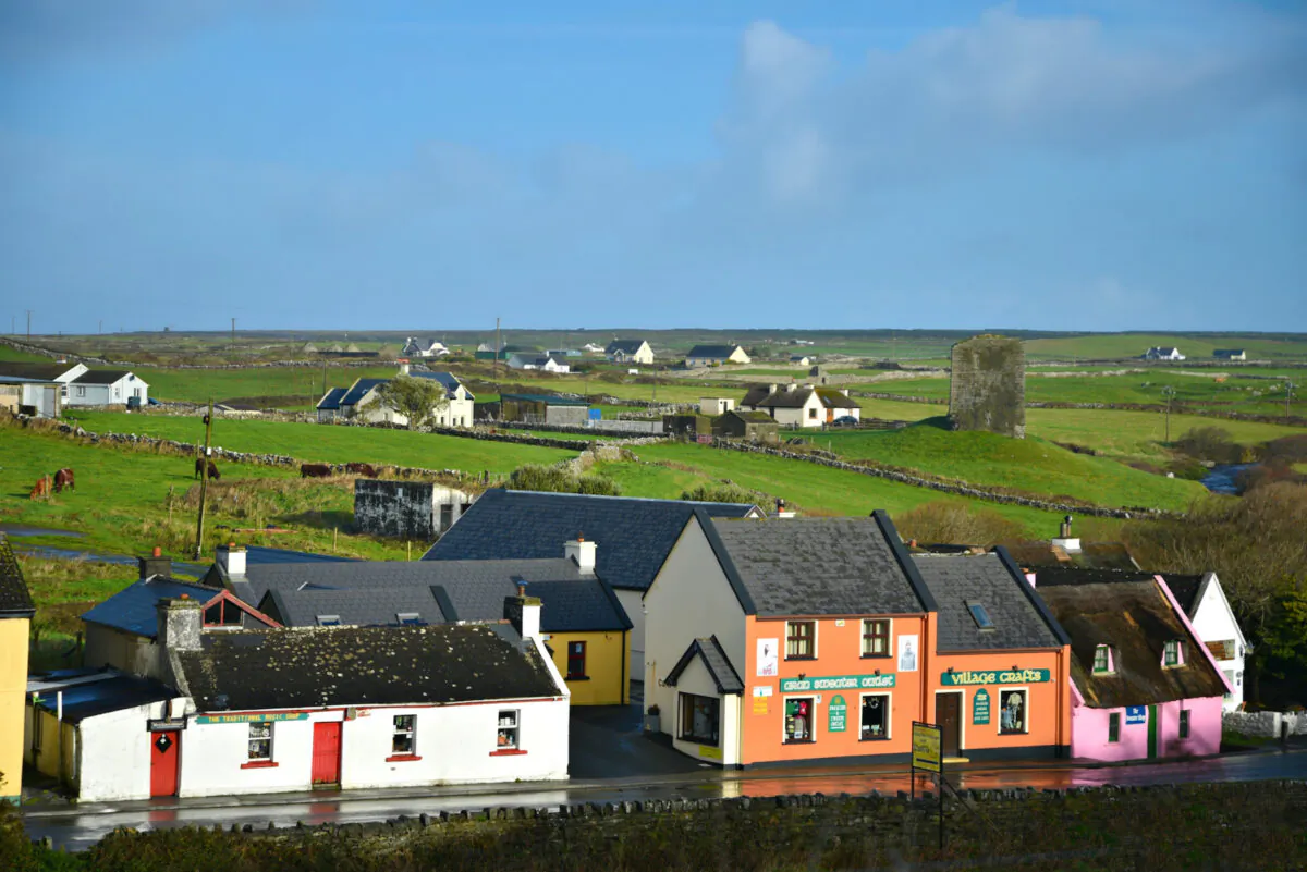 A village in County Clare, Ireland. (Eleni Mavrandoni/Shutterstock)