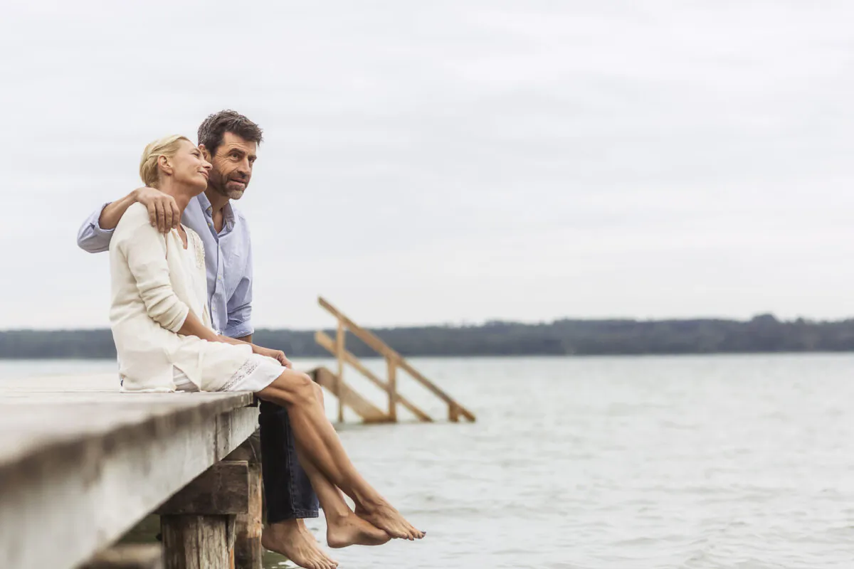 Your physical presence may mean more than you can imagine to grieving friends or family. (MATELLY/GETTY IMAGES)