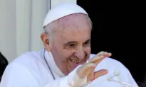 Some of the Pope’s Swiss Guards Resign Over COVID-19 Vaccine Mandate