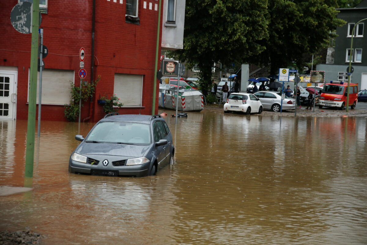 One Dead, Hundreds Evacuated in German Freak Floods