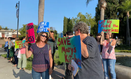 Community Members Strongly Oppose Orange’s Attempt to Close Mary’s Kitchen