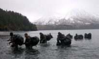 First Female Sailor Completes Navy Special Warfare Training