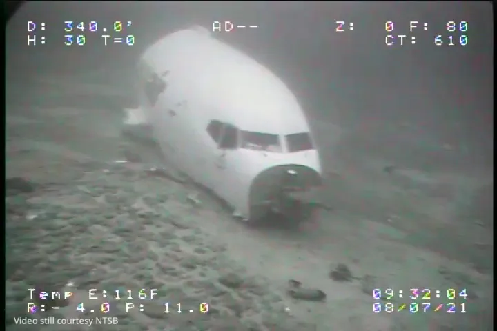 The jet cabin from Transair Flight 810 rests on the Pacific Ocean floor off the coast of Honolulu, Hawaii, on July 8, 2021. (Sea Engineering, Inc./NTSB via AP)