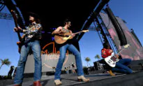 As Politics Dominate Mainstream Culture, Country Music Fans Turn to Branson, Missouri for Traditional Songs