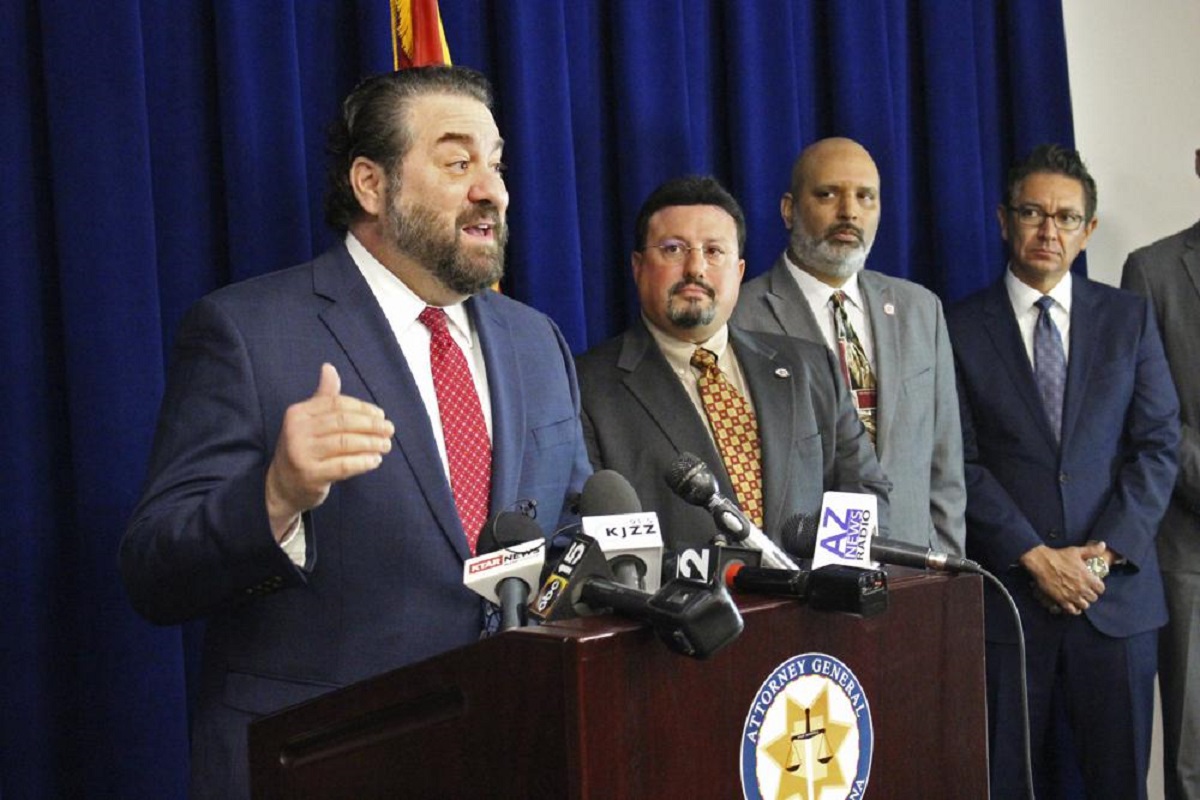 Arizona Attorney General Declares Illegal Immigration Surge an 'Invasion,' Says State Can Defend Itself - Vimarsana News